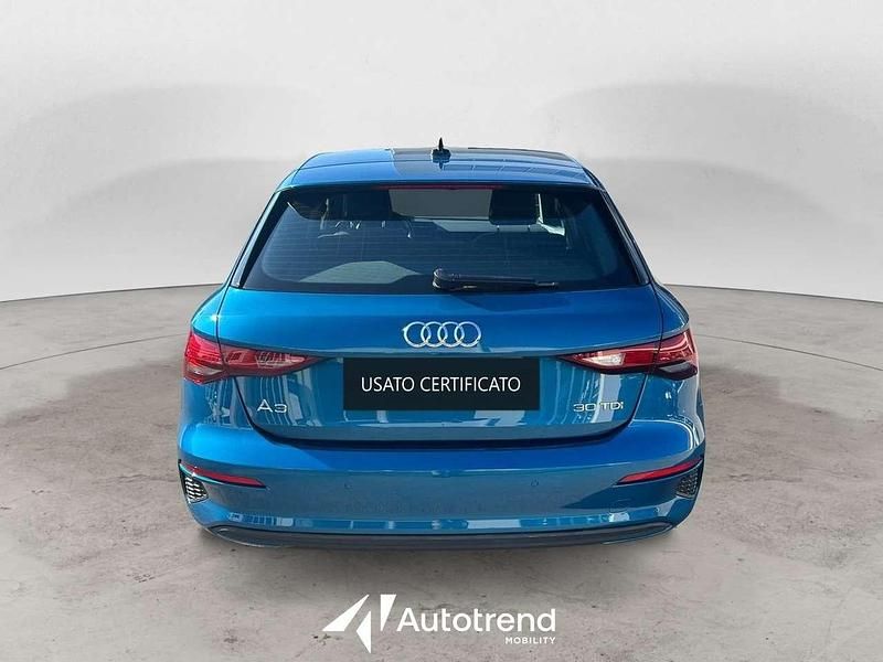 Usata Audi A3 Sportback Business 116 CV (85 kW) 2021 Blu/azzurro Utilitaria