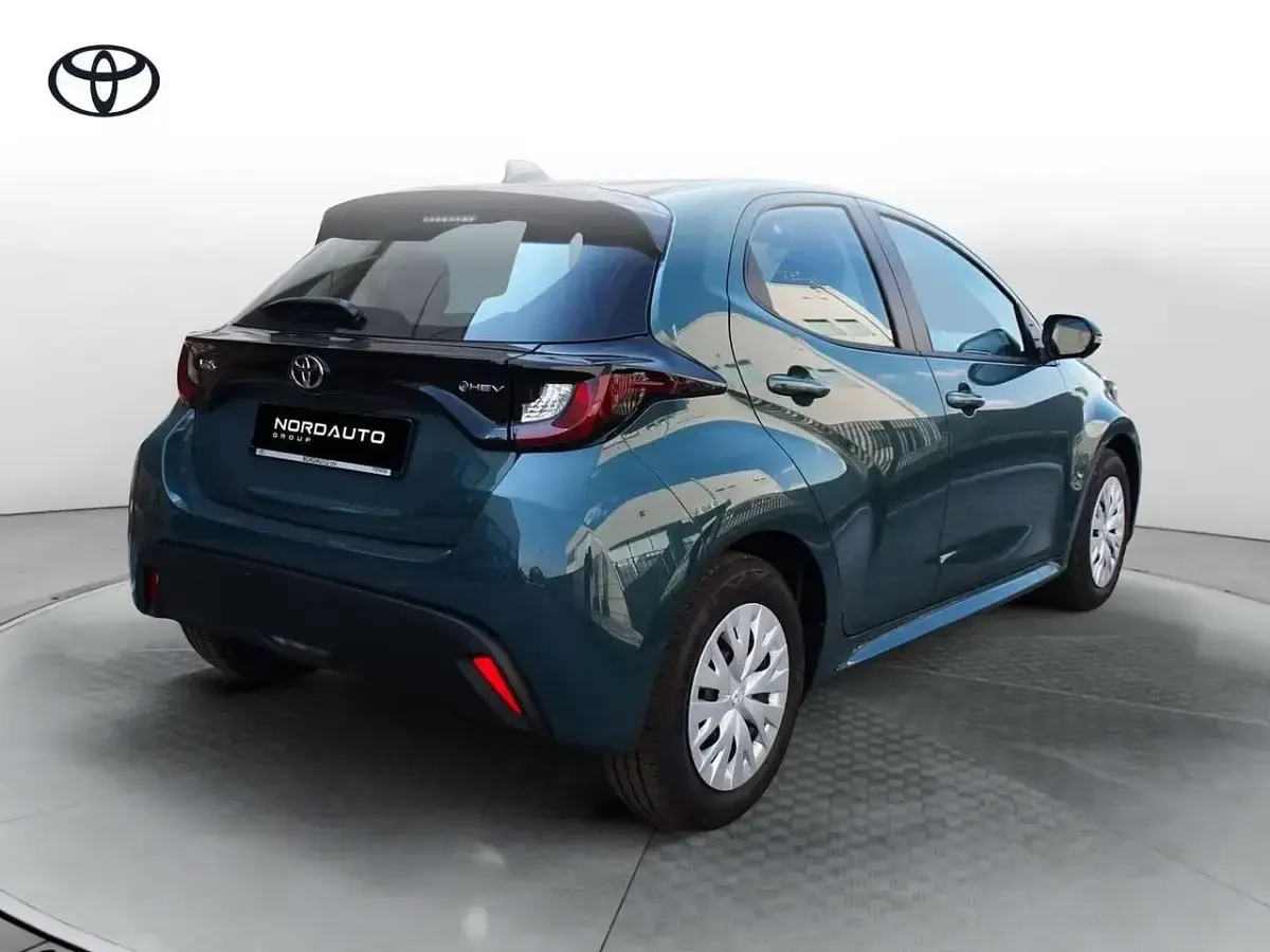 Nuova Toyota Yaris Hybrid 116 CV (85 kW) 2026 Other Berlina