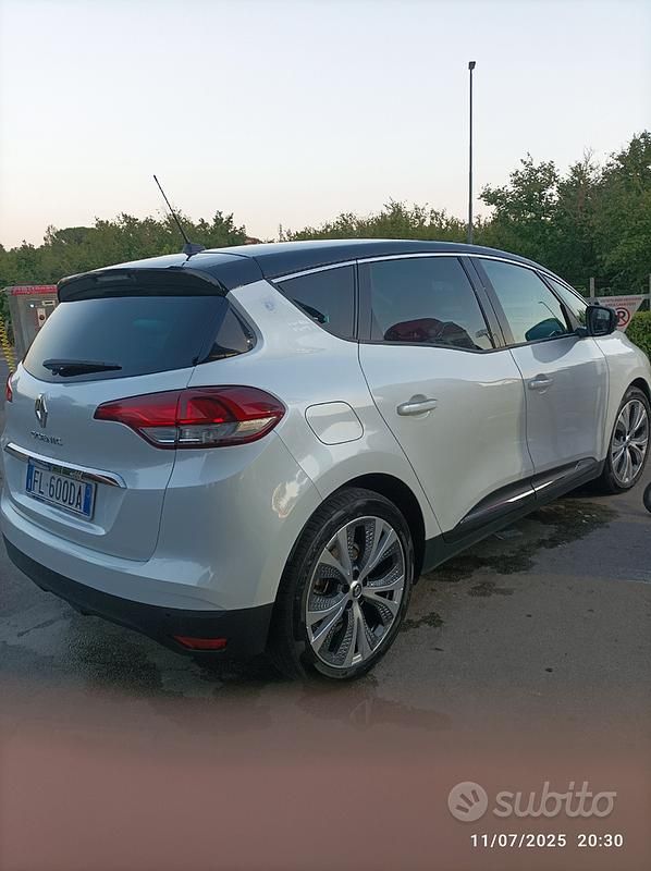 Usata Renault Scénic IV 131 CV (96 kW) 2017 Bianco Monovolume