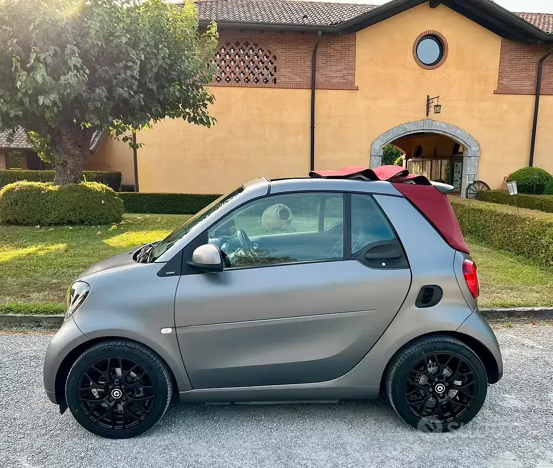 Usata Smart ForTwo Cabrio 90 CV (66 kW) 2016 Grigio Cabrio