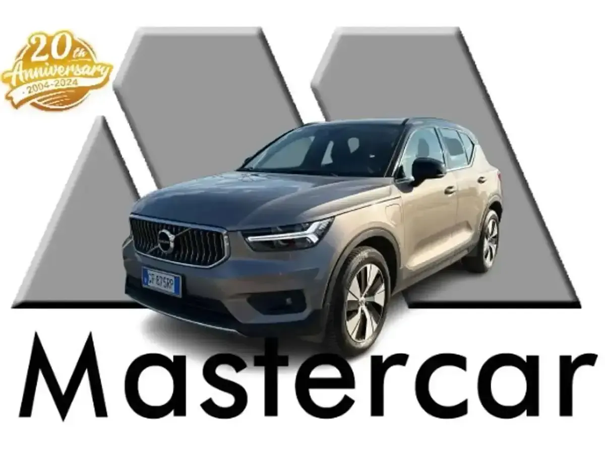 Usata Volvo XC40 Inscription 179 CV (131 kW) 2021 Argento SUV