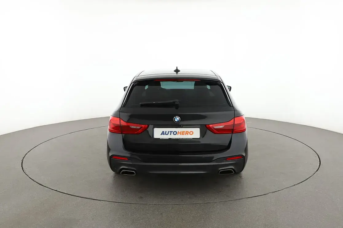 Usado BMW 530 M Sport 265 HP (194 kW) 2020 Preto Carrinha