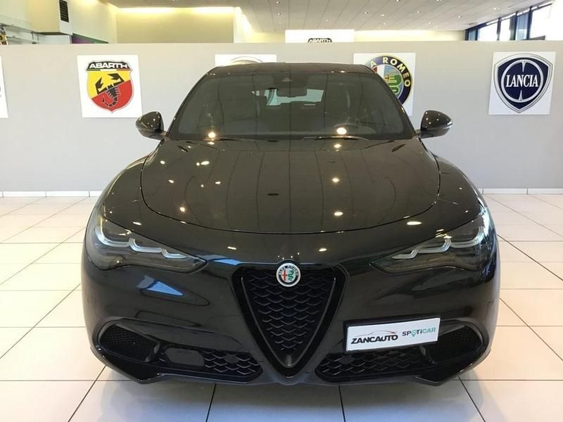 Usata Alfa Romeo Stelvio Sprint 209 CV (153 kW) 2023 Nero SUV