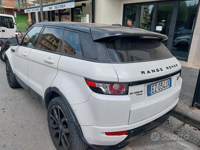 Usata Land Rover Range Rover evoque Dynamic 150 CV (110 kW) 2015 Bianco SUV