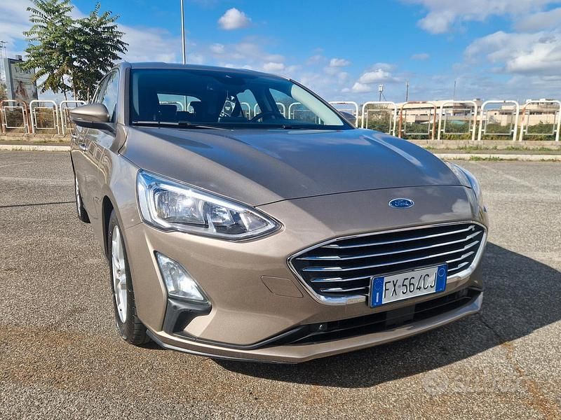 Usata Ford Focus 120 CV (88 kW) 2019 Marrone Berlina