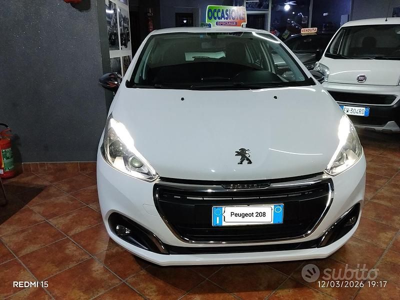 Usata Peugeot 208 Allure 85 CV (62 kW) 2018 Bianco Utilitaria