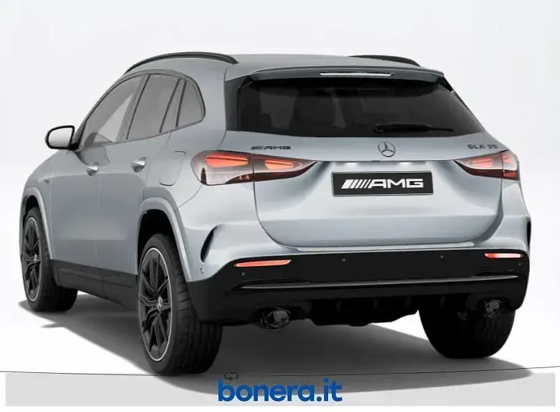 Nuova Mercedes GLA35 AMG Premium 306 CV (225 kW) 2026 Argento SUV
