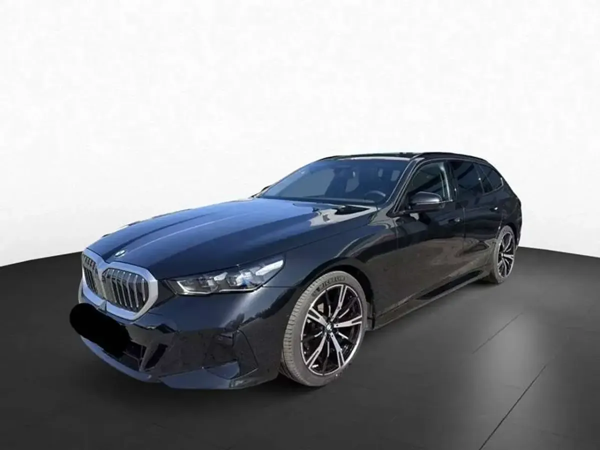 Usata BMW 520 M Sport 197 CV (144 kW) 2025 Nero Station wagon