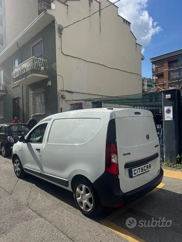 Usata Dacia Dokker 102 CV (75 kW) 2017 Bianco Monovolume