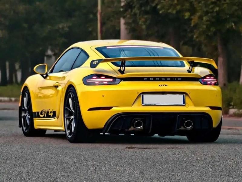 Usata Porsche 718 Cayman GT4 420 CV (308 kW) 2020 Giallo Coupé
