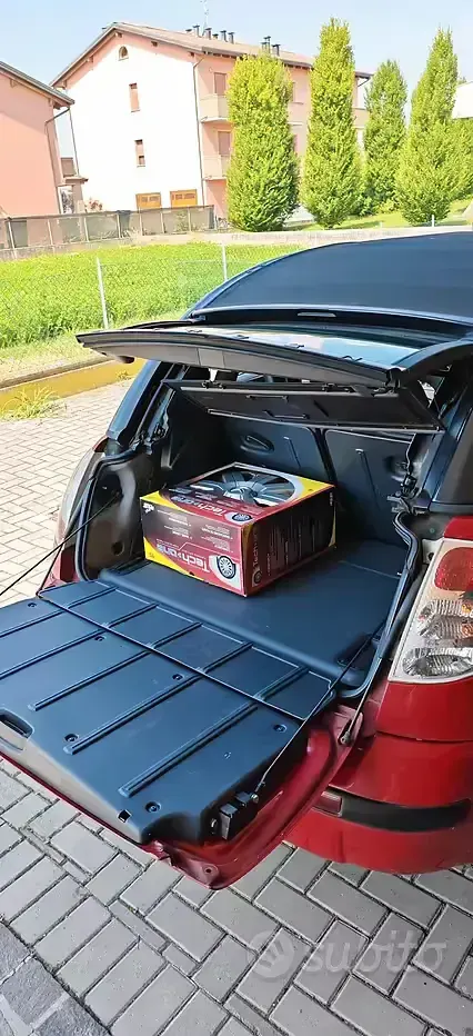 Usata Citroën C3 Pluriel 68 CV (50 kW) 2006 Rosso Cabrio