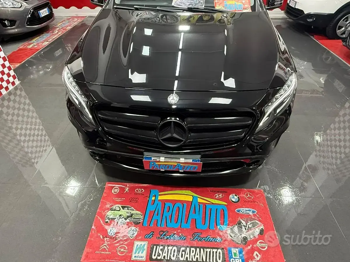 Usata Mercedes GLA200 136 CV (100 kW) 2016 Nero SUV
