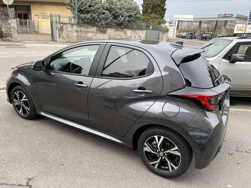 Nuova Toyota Yaris Hybrid Lounge 116 CV (85 kW) 2026 Other Berlina