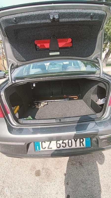 Usata VW Passat Highline 140 CV (102 kW) 2006 Berlina