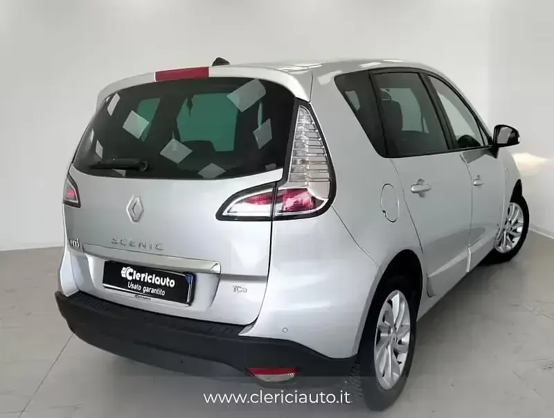 Usata Renault Scénic LIMITED 115 CV (84 kW) 2016 Argento Monovolume