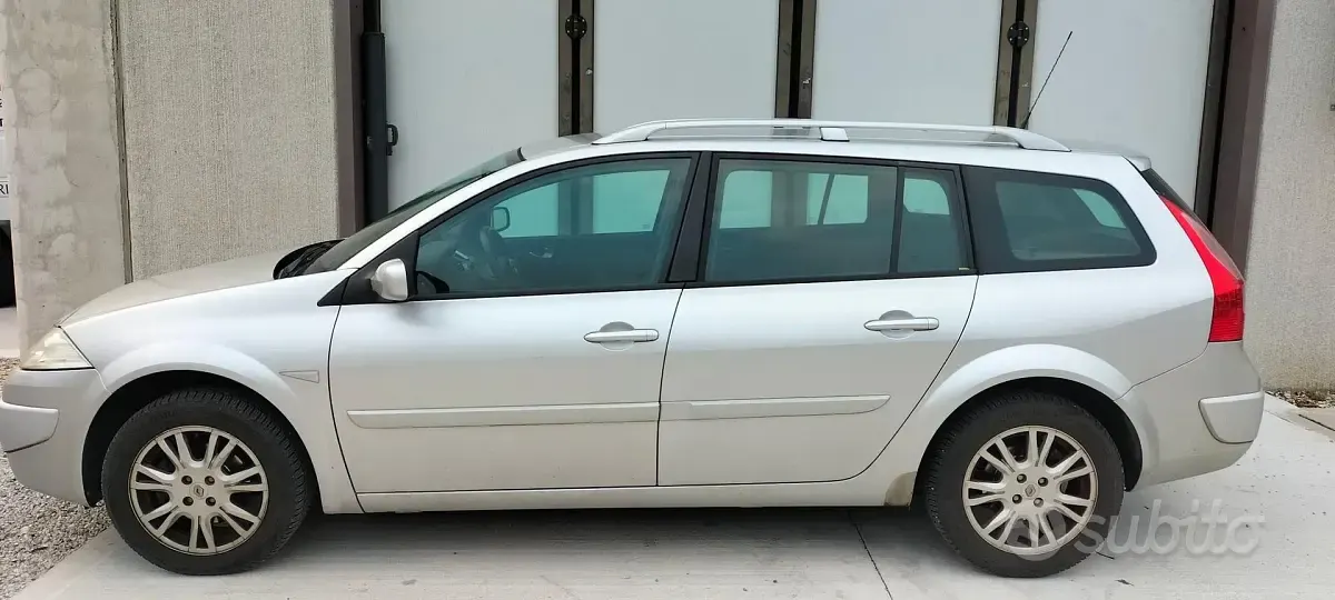 Usata Renault Mégane GrandTour 106 CV (77 kW) 2008 Grigio Station wagon