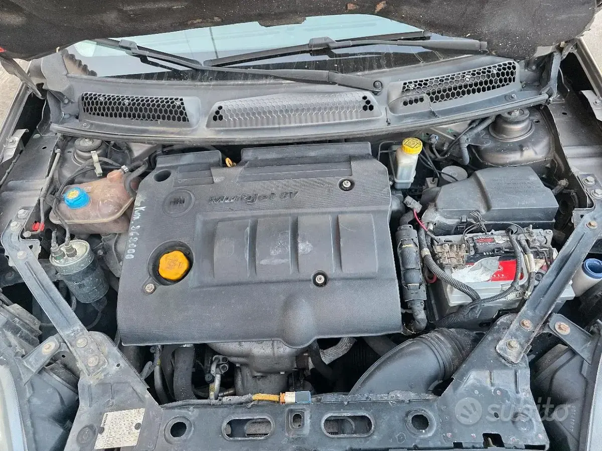 Usata Fiat Bravo 120 CV (88 kW) 2007 Marrone Utilitaria