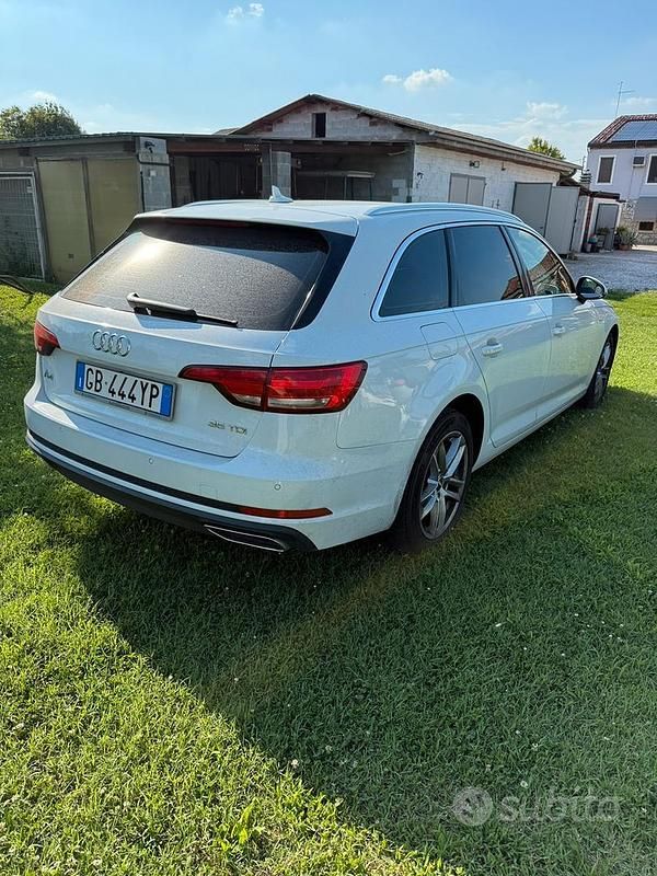 Usata Audi A4 120 CV (88 kW) 2019 Bianco Station wagon