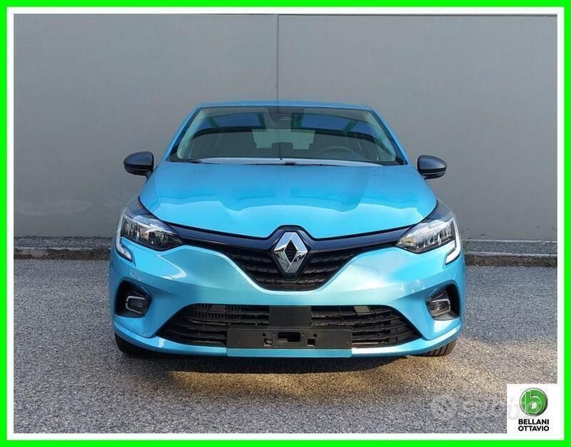 Usata Renault Clio V Business 91 CV (66 kW) 2022 Azzurro metallizzato Berlina