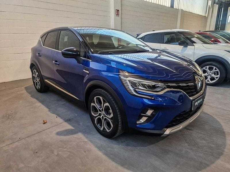 Usata Renault Captur Techno 143 CV (105 kW) 2022 Blu SUV