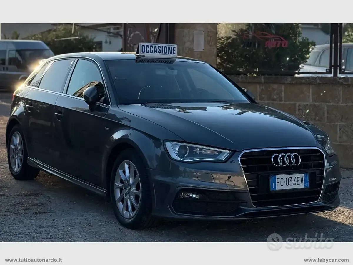 Usata Audi A3 Attraction 110 CV (80 kW) 2016 Grigio Berlina