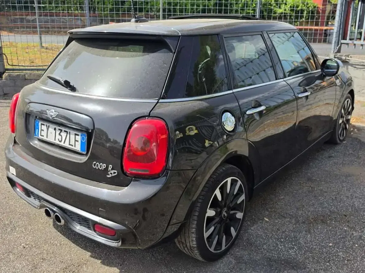 Usata Mini Cooper SD 170 CV (125 kW) 2015 Nero Utilitaria