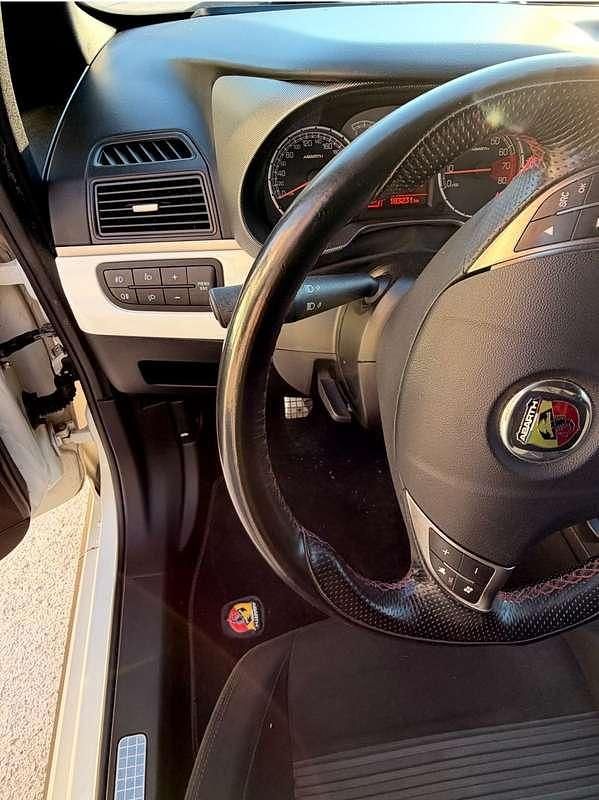 Usata Abarth Grande Punto 155 CV (114 kW) 2009 Bianco Utilitaria