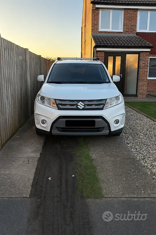 Usata Suzuki Vitara 120 CV (88 kW) 2018 Bianco SUV