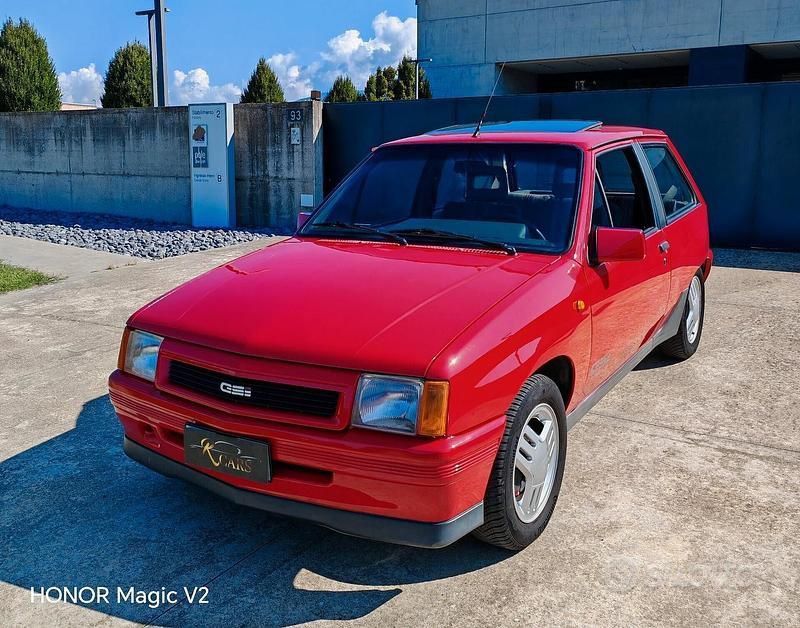 Rosso Usata 1989 Opel Corsa Coupé | 13.900 € - Immagine 1/4