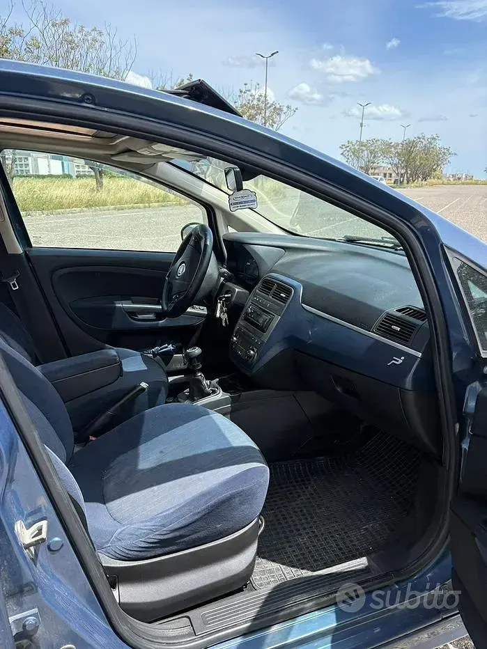 Usata Fiat Grande Punto 90 CV (66 kW) 2007 Blu Utilitaria