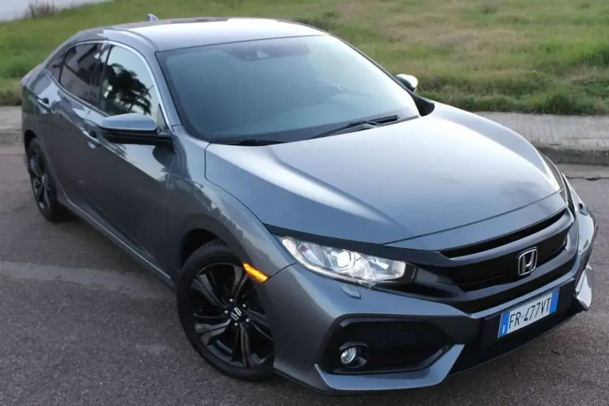 Usata Honda Civic Elegance 120 CV (88 kW) 2018 Grigio Berlina