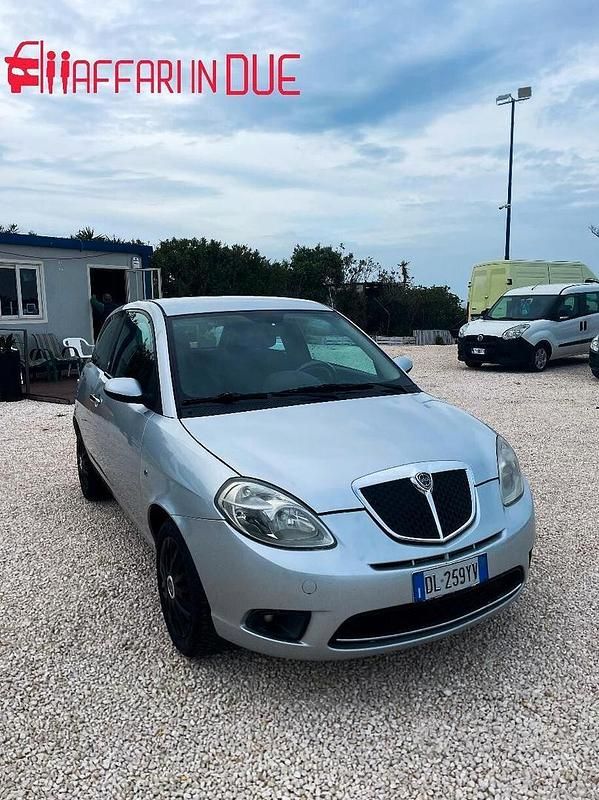 Usata Lancia Ypsilon 59 CV (43 kW) 2007 Grigio Utilitaria