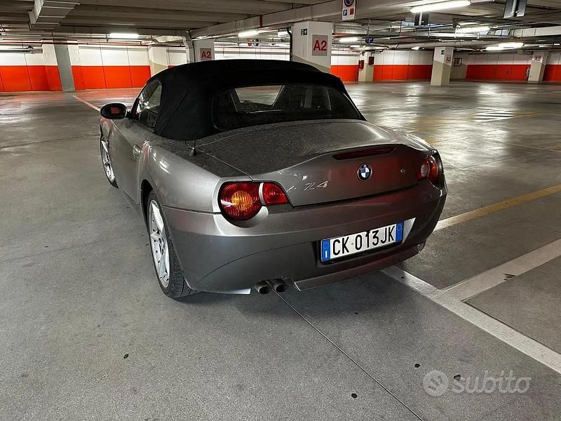 Usata BMW Z4 177 CV (130 kW) 2024 Grigio Cabrio