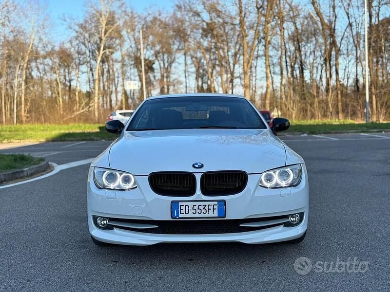 Usata BMW 320 Cabriolet 184 CV (135 kW) 2010 Bianco Cabrio