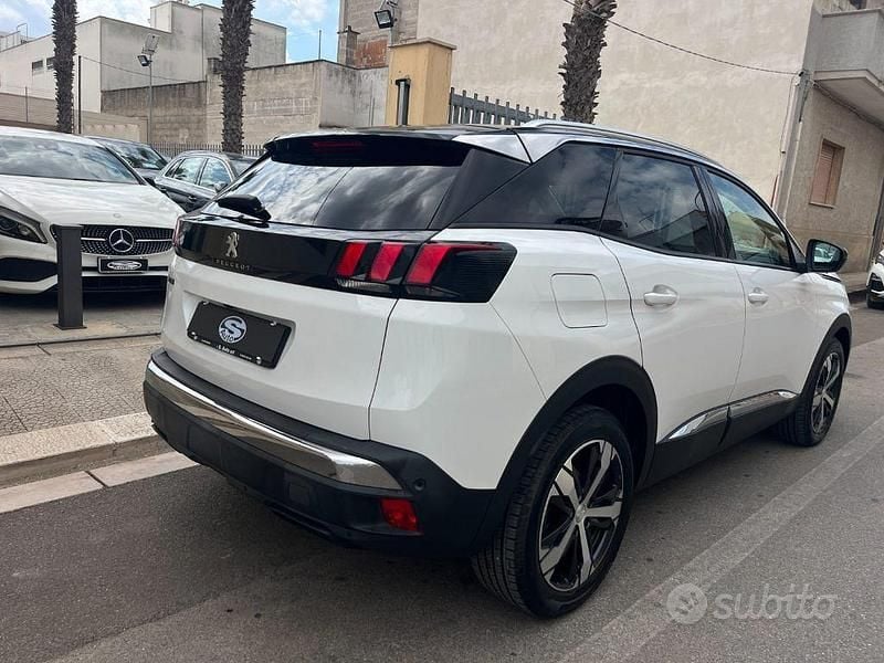 Usata Peugeot 3008 Allure 120 CV (88 kW) 2017 Bianco SUV