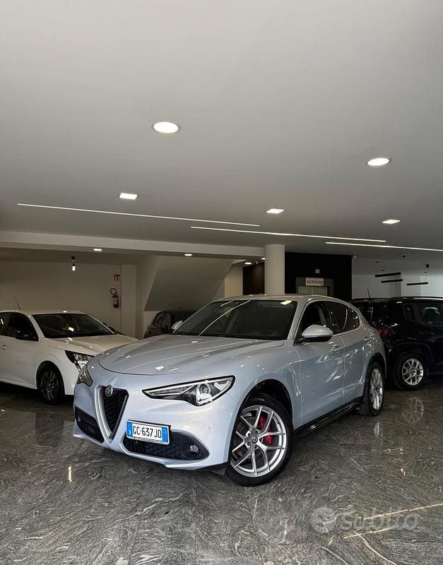 Usata Alfa Romeo Stelvio Super 210 CV (154 kW) 2020 Grigio SUV