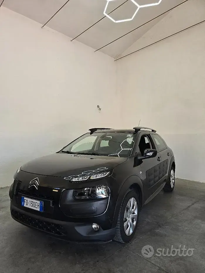 Usata Citroën C4 Cactus 82 CV (60 kW) 2016 Nero Utilitaria