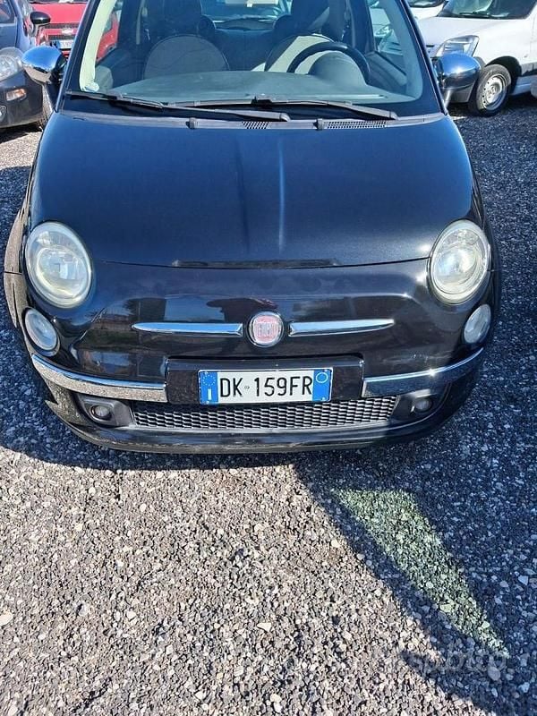 Usata Fiat 500 Lounge 100 CV (73 kW) 2007 Nero Utilitaria