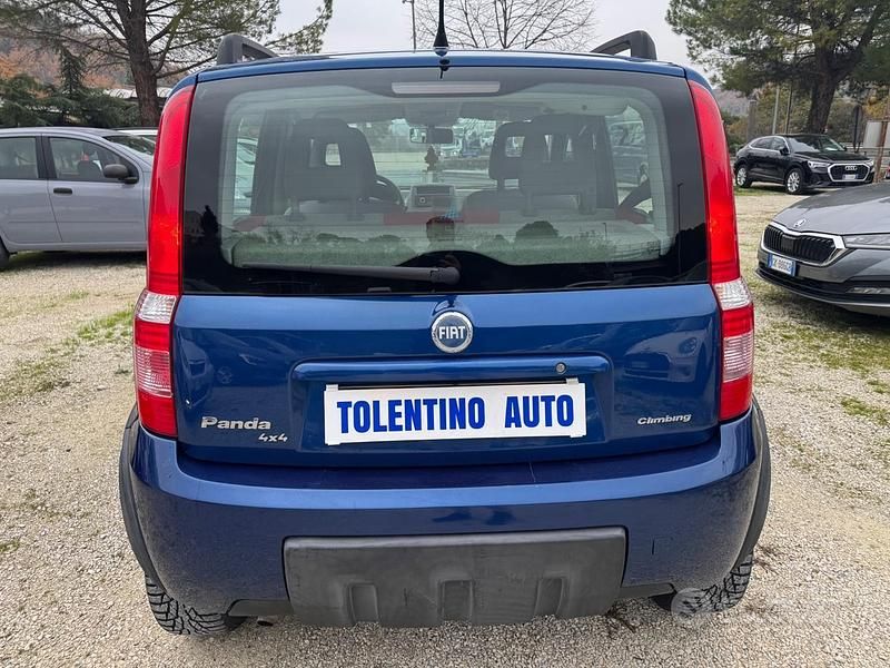 Usata Fiat Panda 4x4 Climbing 60 CV (44 kW) 2005 Blu Utilitaria