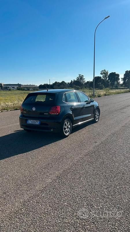 Usata VW Polo 90 CV (66 kW) 2011 Nero Utilitaria