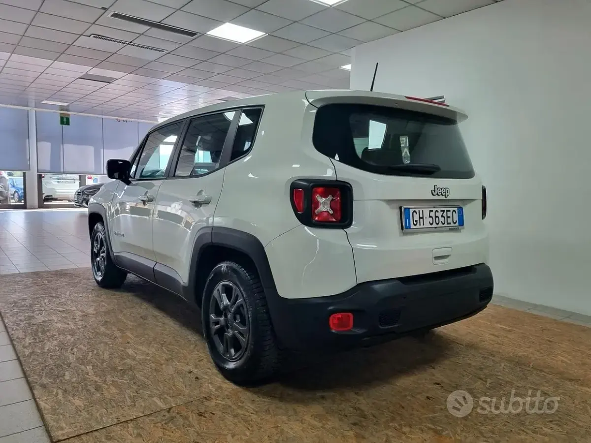 Usata Jeep Renegade Longitude 130 CV (95 kW) 2022 Bianco SUV