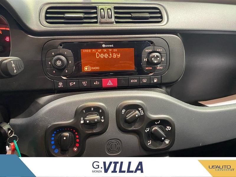 Usata Fiat Panda Easy 70 CV (51 kW) 2020 Bianco Utilitaria