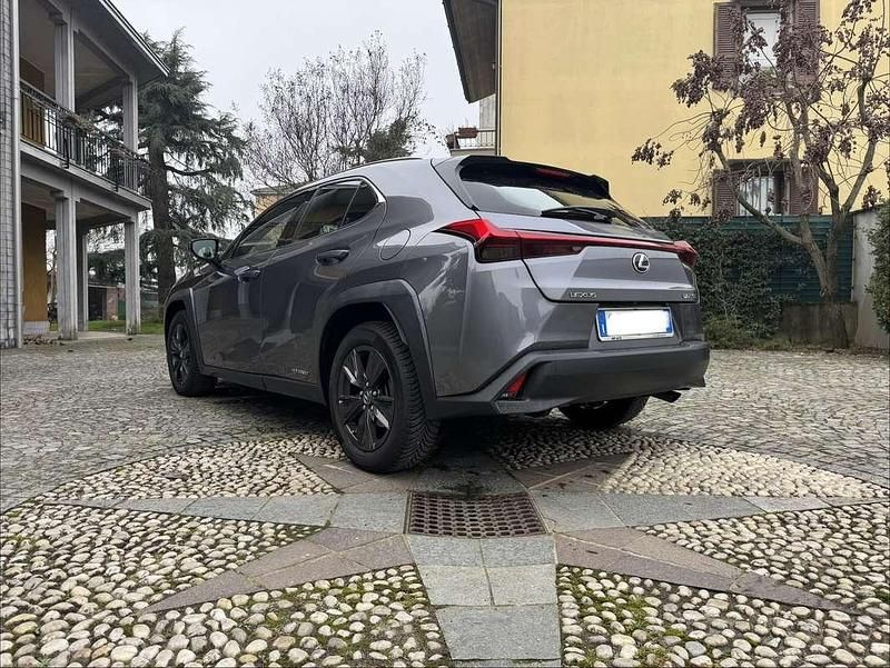 Usata Lexus UX 250h Executive Line 184 CV (135 kW) 2021 SUV