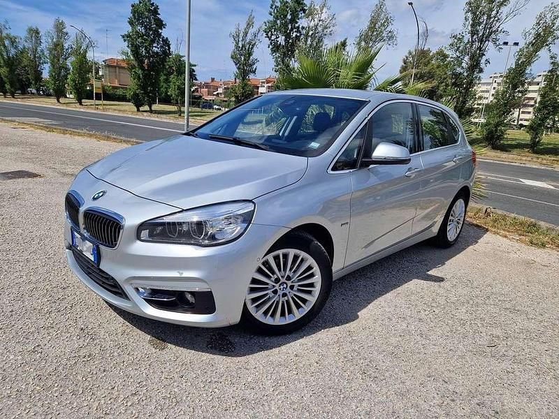 Usata BMW 218 Active Tourer Luxury Line 150 CV (110 kW) 2017 Argento Monovolume