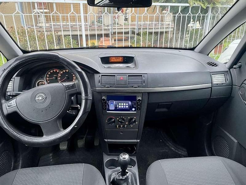 Usata Opel Meriva Cosmo 75 CV (55 kW) 2007 Monovolume