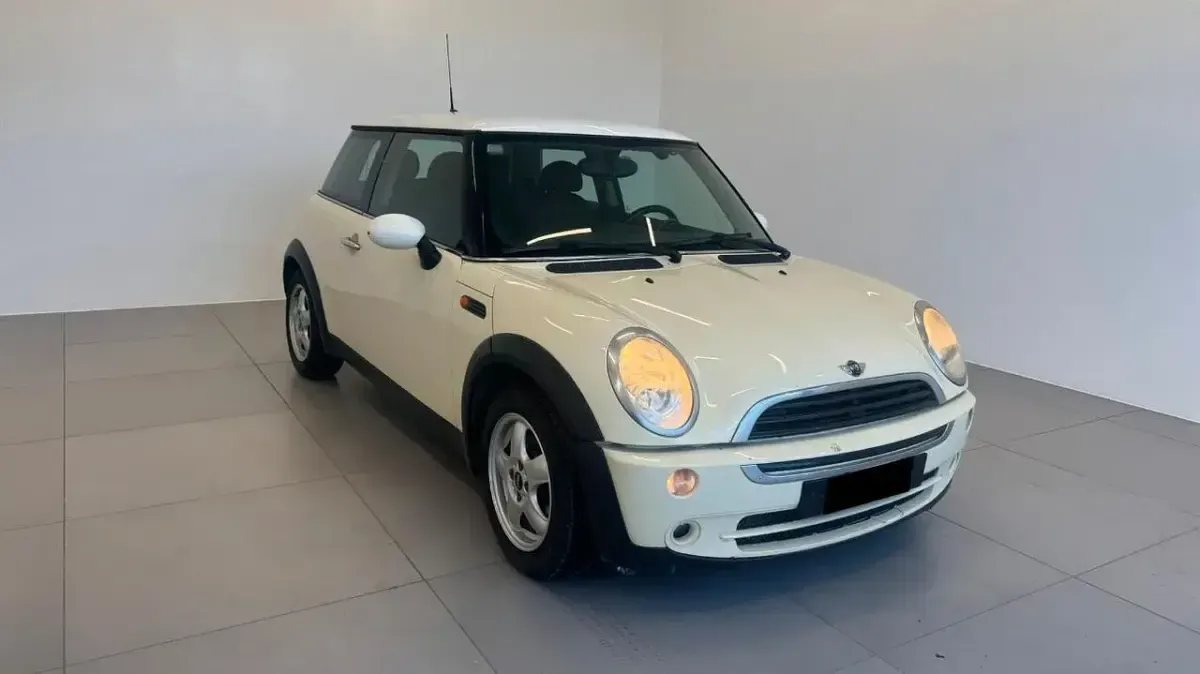 Usata Mini ONE Seven 89 CV (65 kW) 2006 Utilitaria