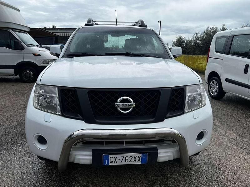 Usata Nissan Navara 190 CV (139 kW) 2014 Bianco Pick-up