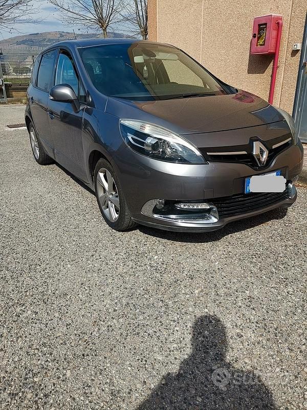 Usata Renault Scénic III XMOD 131 CV (96 kW) 2013 Grigio Monovolume