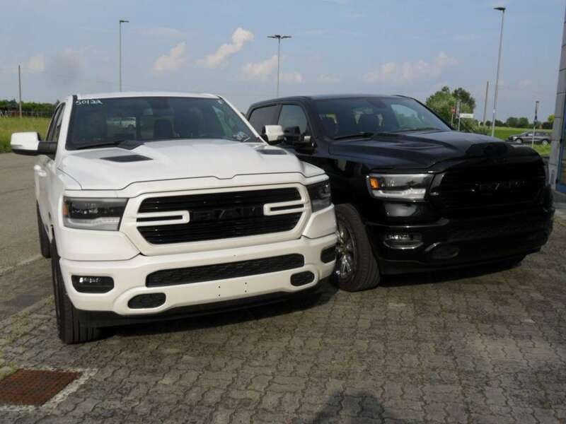 Nero Usata 2020 Dodge Ram Pick-up | 52.000 € - Immagine 1/2