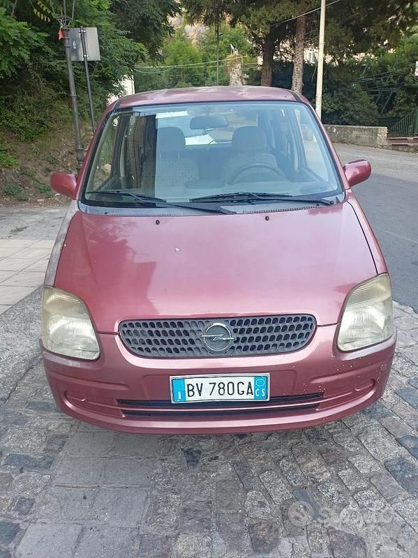 Usata 2001 Opel Agila Due volumi | 2500 € (Molto cara) - Immagine 1/4